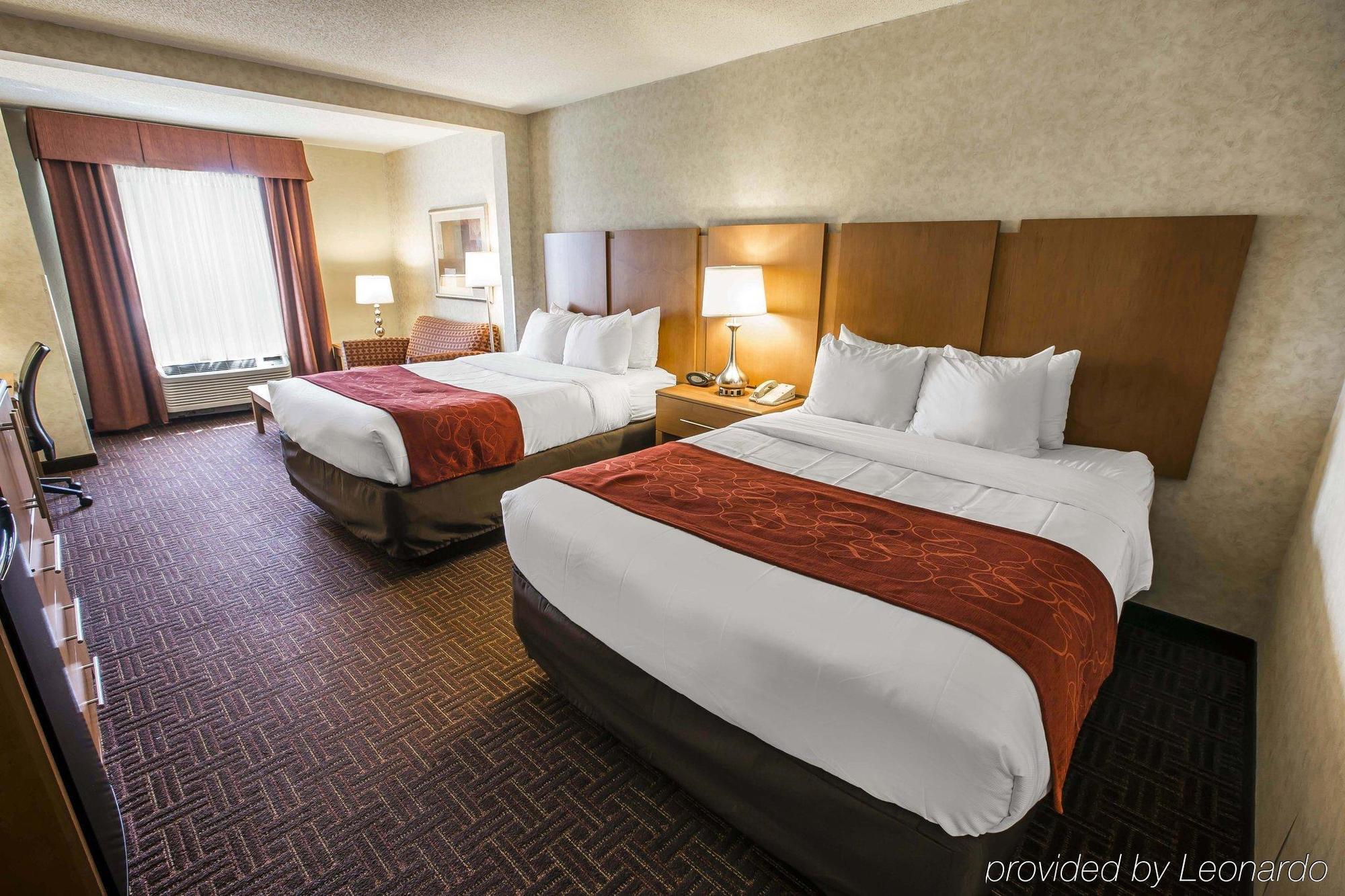 Comfort Suites Hanes Mall Winston-Salem Exterior photo